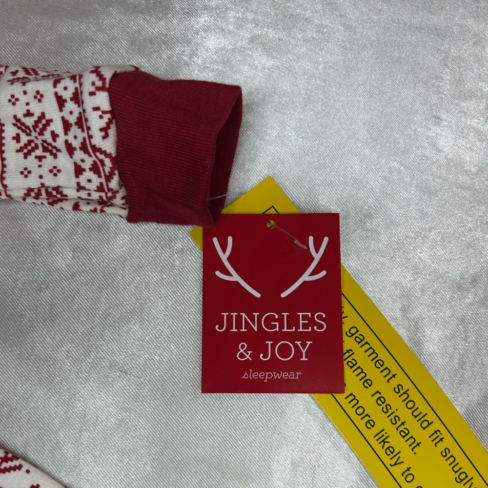 Kids Festive Red and White Pajama Set - Picture 5 of 5